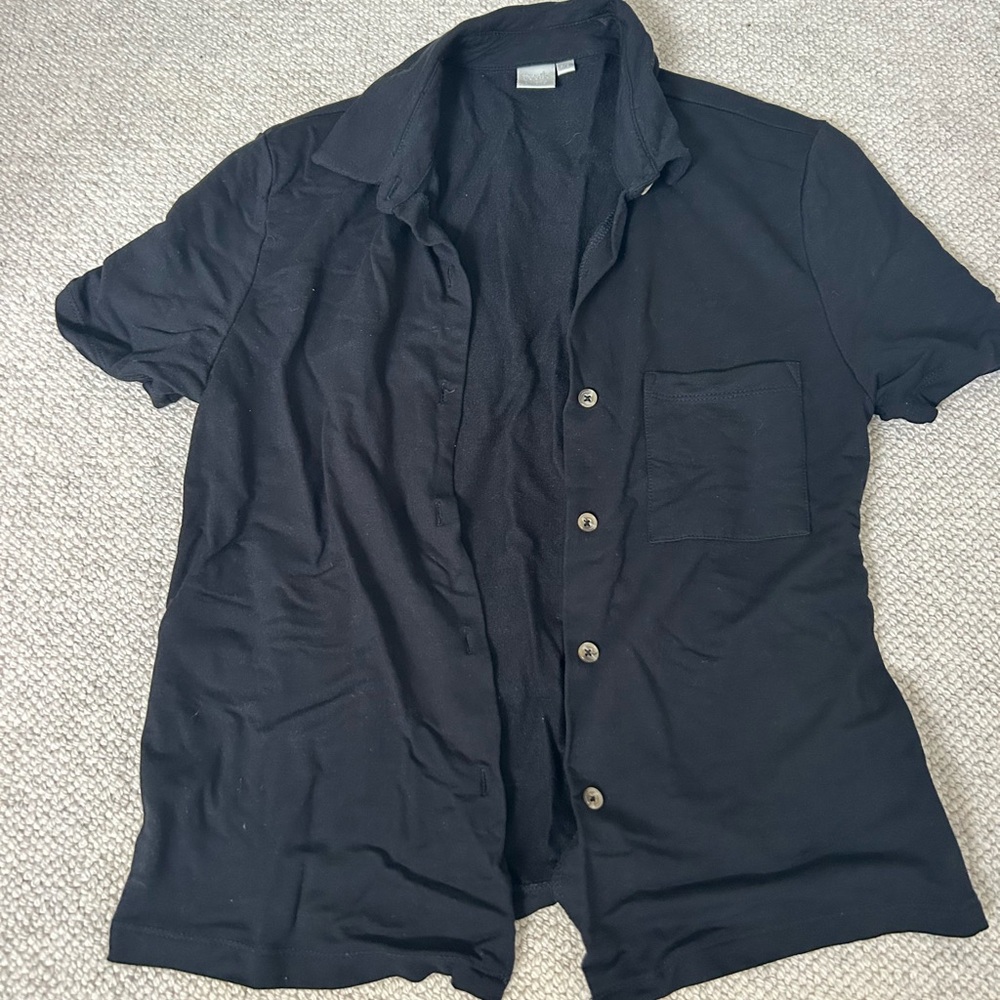 Women’s Black Short Sleeve Shirt